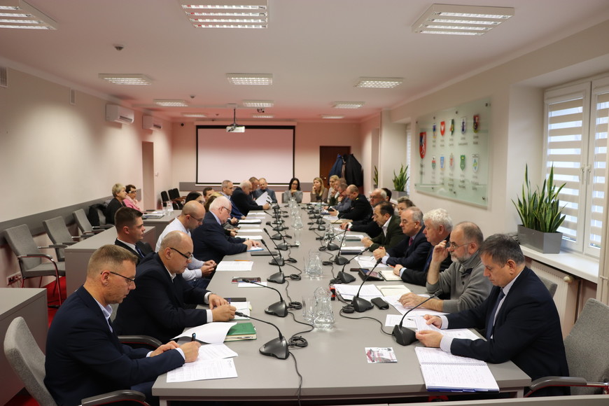 Posiedzenie Komisji Bezpieczeństwa Porządku w Starostwie Powiatowym w Mielcu.