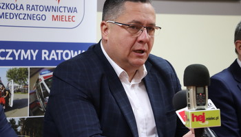 Konferencja Prasowa dyrektora mieleckiego pogotowia Grzegorza Gałuszki